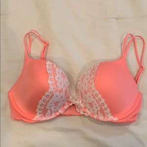 Victoria Secret very sexy push-up bra